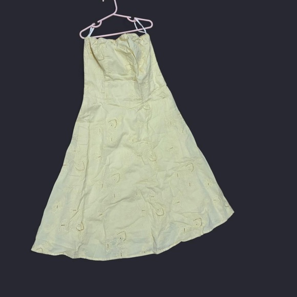 SOLD Roxy Strapless Dress - Picture 2 of 9